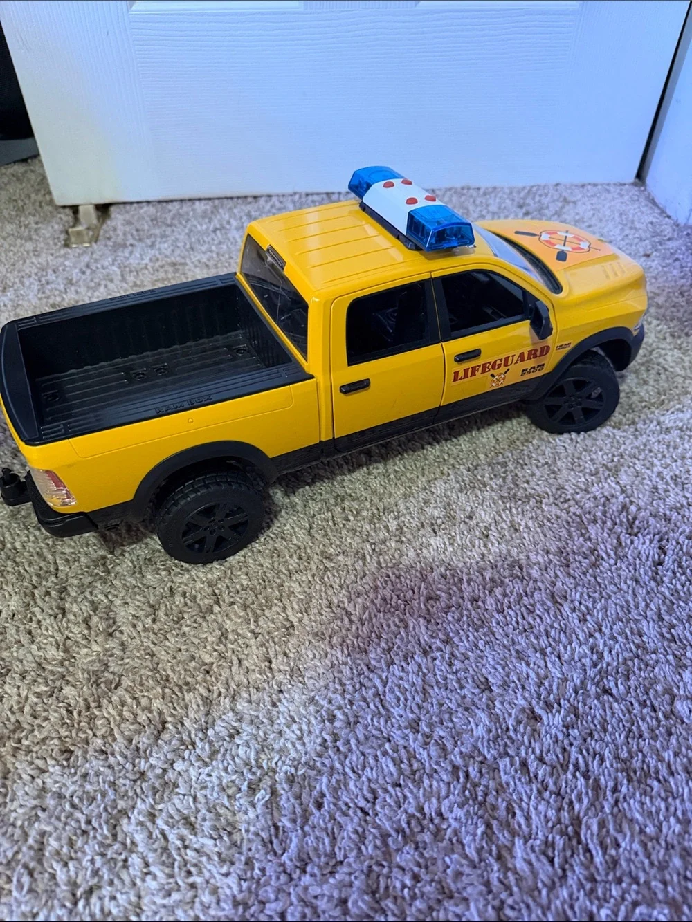 Yellow Lifeguard Rescue Pickup Truck Toy with Blue Light